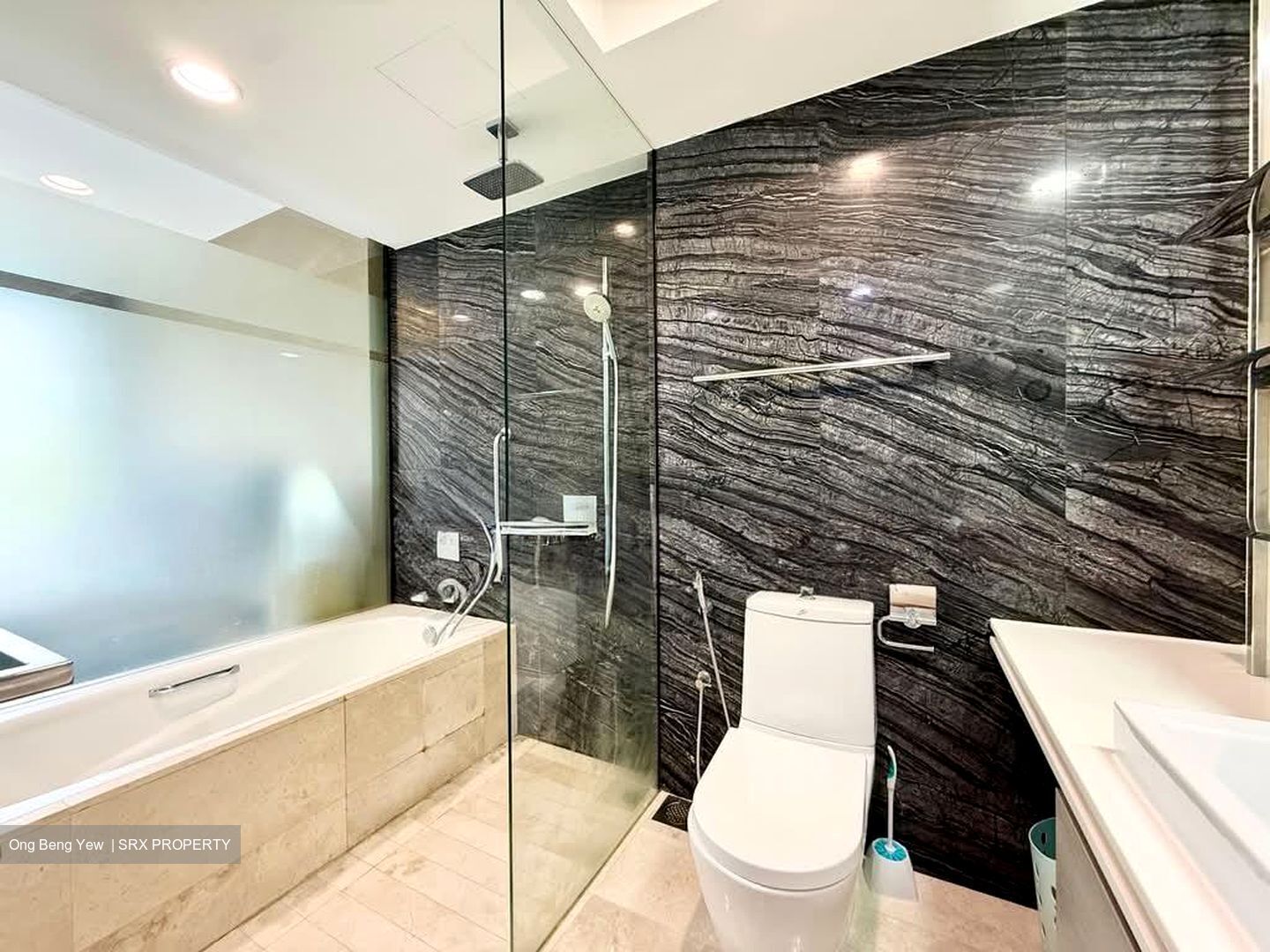 The Shore Residences (D15), Condominium #579657091